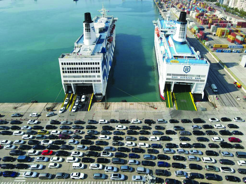 Tarifa e re për pasagjerët, kompanitë e trageteve paralajmërojnë rritje të çmimeve me 2 euro